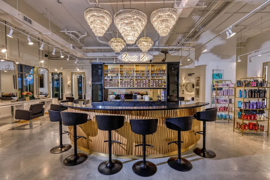 The House of Blondes — Hair salon in Naples